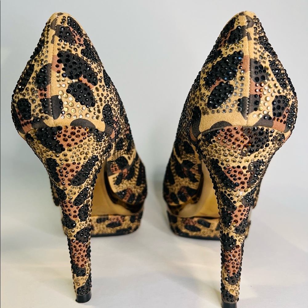 Gianni Bini Women’s Platform Pumps